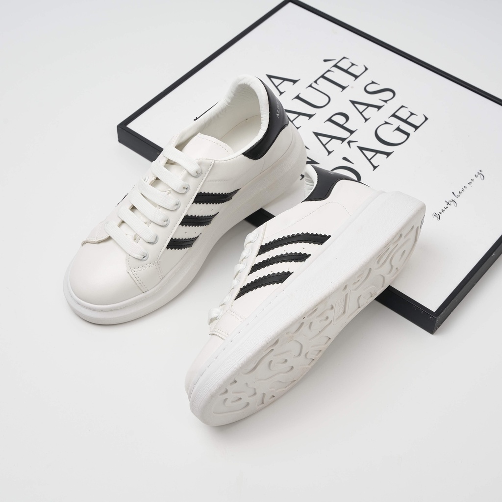 Giày Thể Thao MC Queen Alexander, Giày Sneaker Nam Nữ Sò 3 Sọc Trắng Đen Cổ Thấp