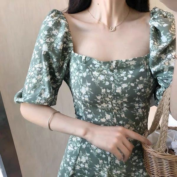 Váy đầm nữ hoa nhí cổ vuông tay lỡ hở lưng điệu đà thích hợp sống ảo | BigBuy360 - bigbuy360.vn