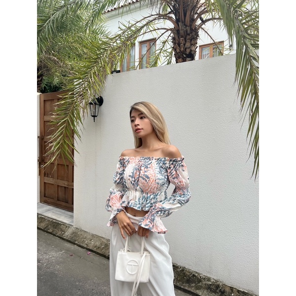 Áo kiểu tay phồng Lala top bẹt vai