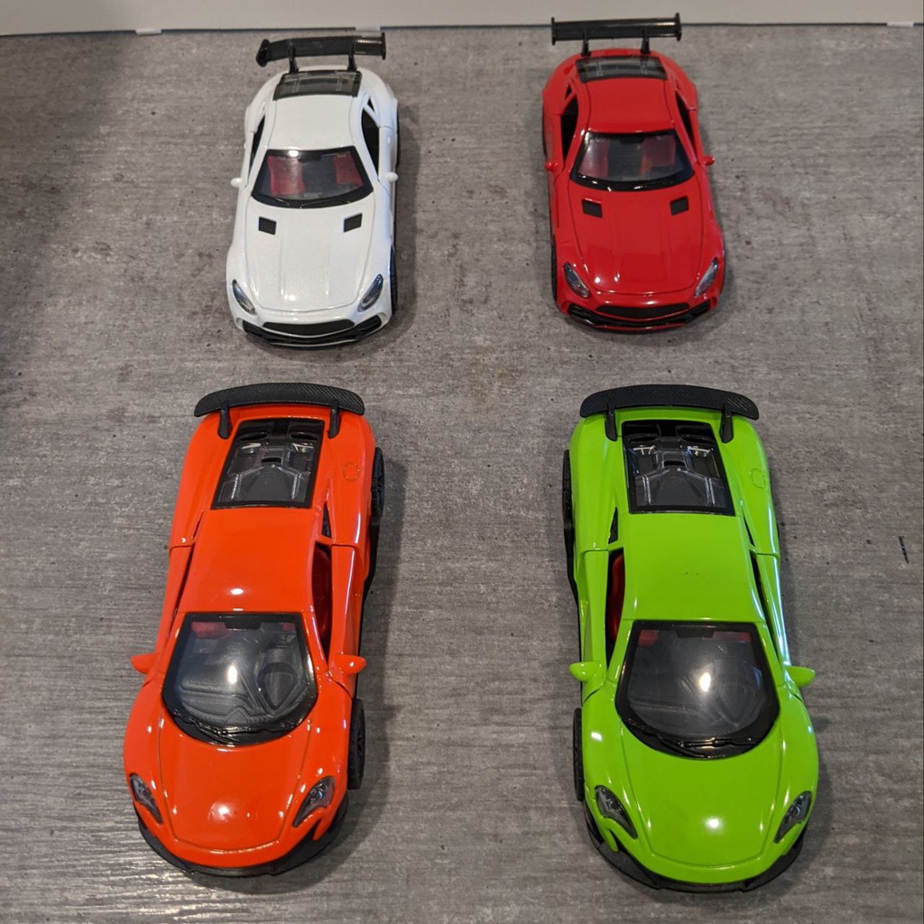 Đồ chơi mô hình xe ô tô kim loại chạy trớn 1:36 - Sun Bear