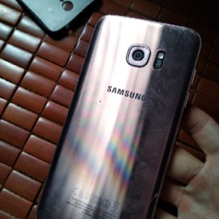 Điện thoại Samsung galaxy s7 edge cũ