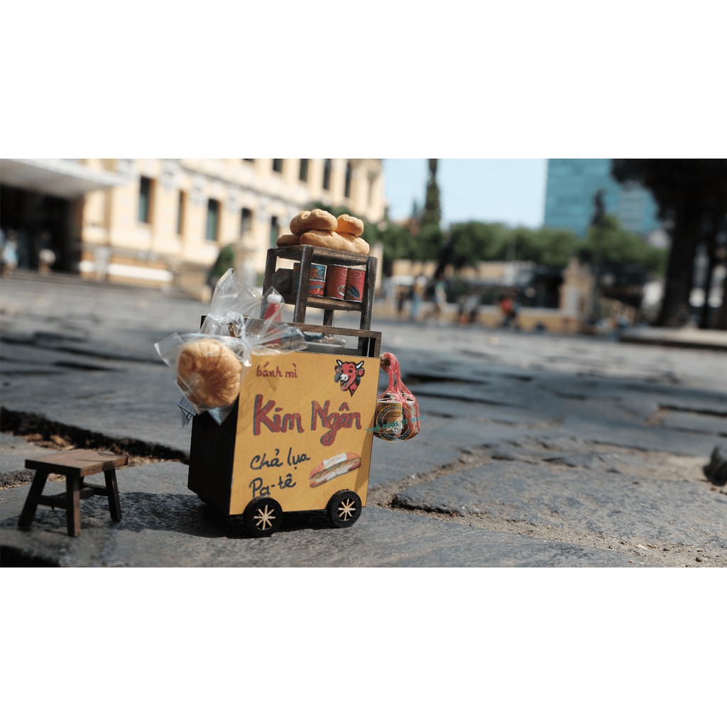 Mô Hình Xe Hàng Rong Sài Gòn Xưa Và Nay - Xe Bánh Mì - HR04