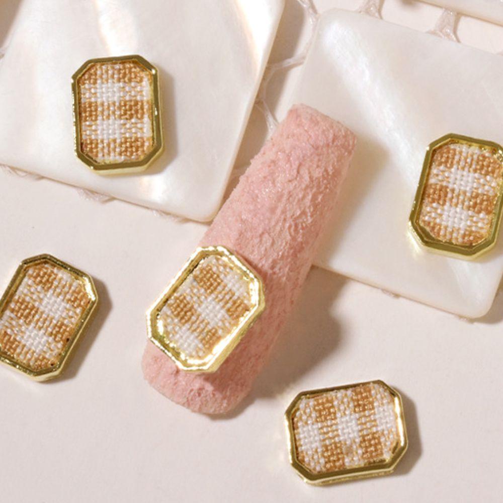 Phụ Kiện Trang Trí Móng Nghệ Thuật Hình Trái Tim Màu Đen Thời Trang DIY