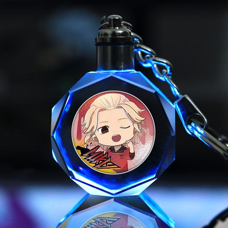 Móc khóa Phát Sáng TOKYO REVENGERS Kịch Trường Của Takemichi LED anime chibi thủy tinh pha lê
