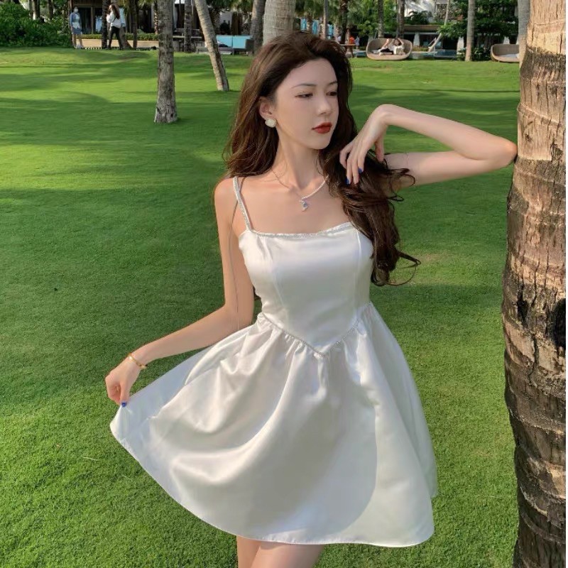 [có ảnh thật] Đầm trắng 2 dây VIVI DRESS đính hạt đá lấp lánh phong cách sang trọng Sam Sam Boutique