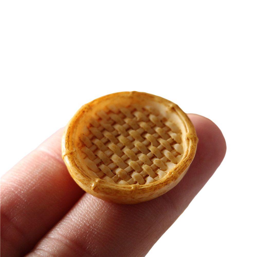 Set 10 Giỏ Nhựa Mini Dùng Để Trang Trí Nhà Búp Bê