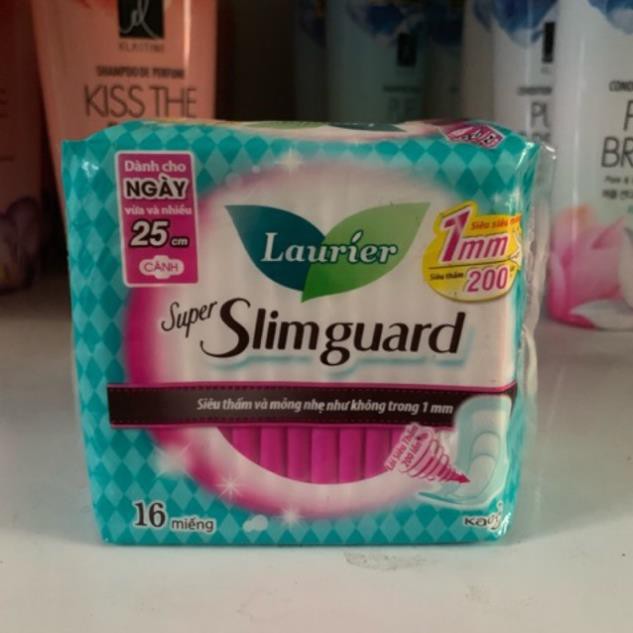 Băng vệ sinh Laurier Super Slimguard siêu siêu mỏng có cánh 16 miếng 25cm