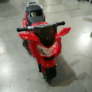 XE MÁY ĐIỆN CHO BÉ YÊU 140