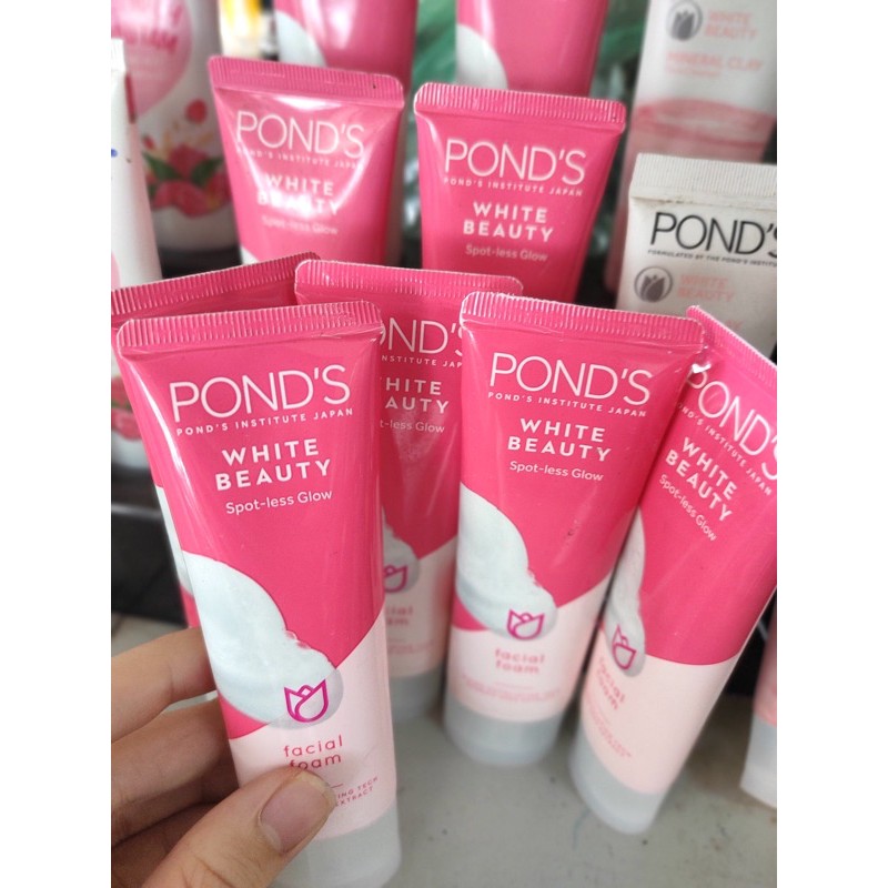 Sữa rửa mặt POND'S White Beauty trắng hồng rạng rỡ 50g