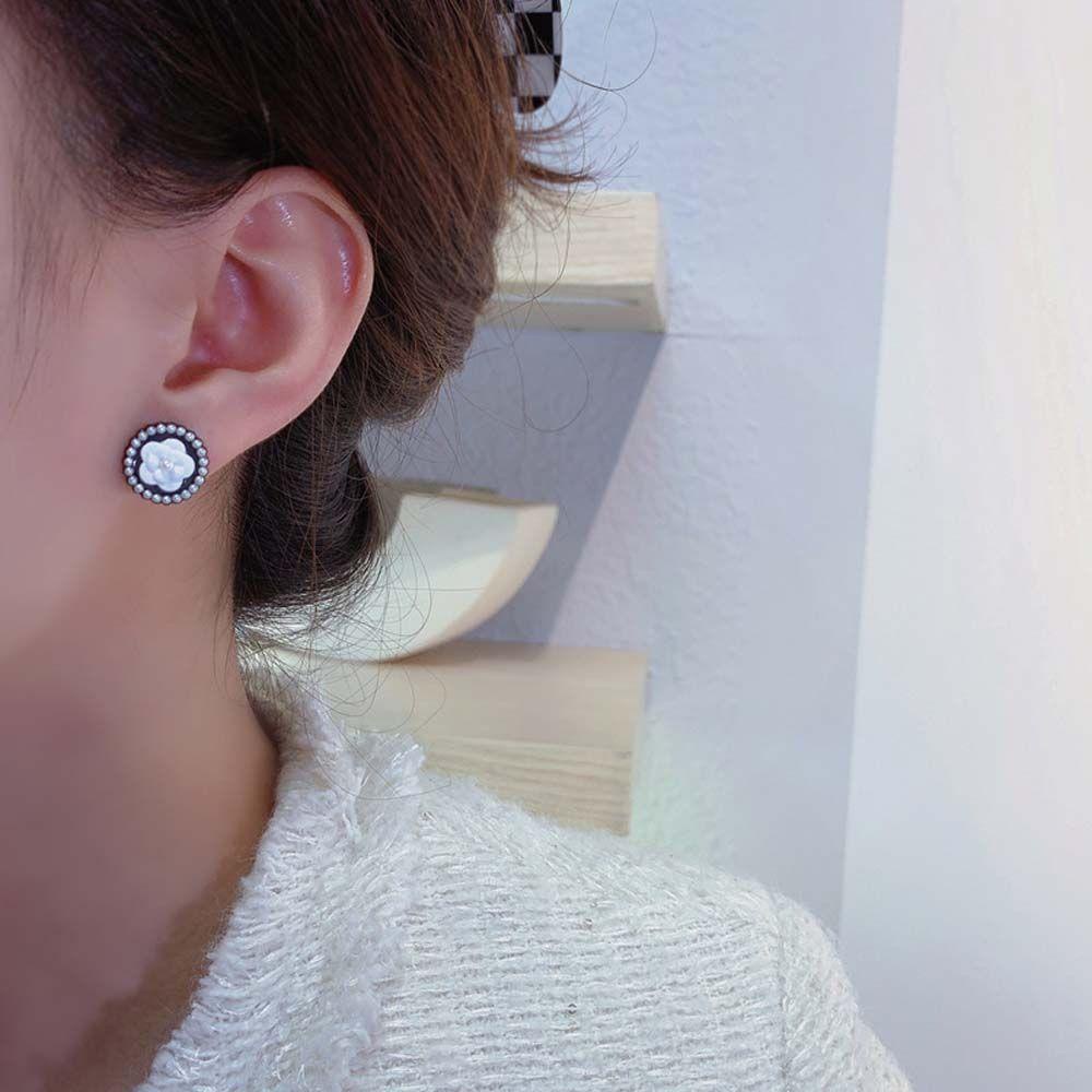 Bông Tai Tròn Hình Hoa Đơn Giản Ngọt Ngào Thời Trang VANES1 Cho Nữ