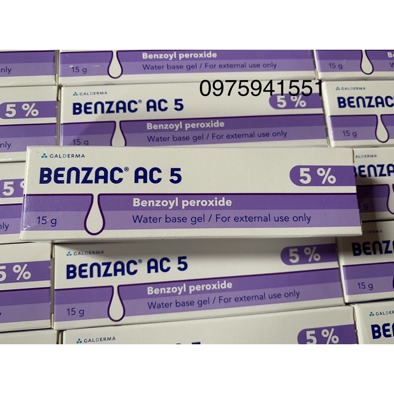 Benzac AC 2.5% và 5% gel chấm mụn