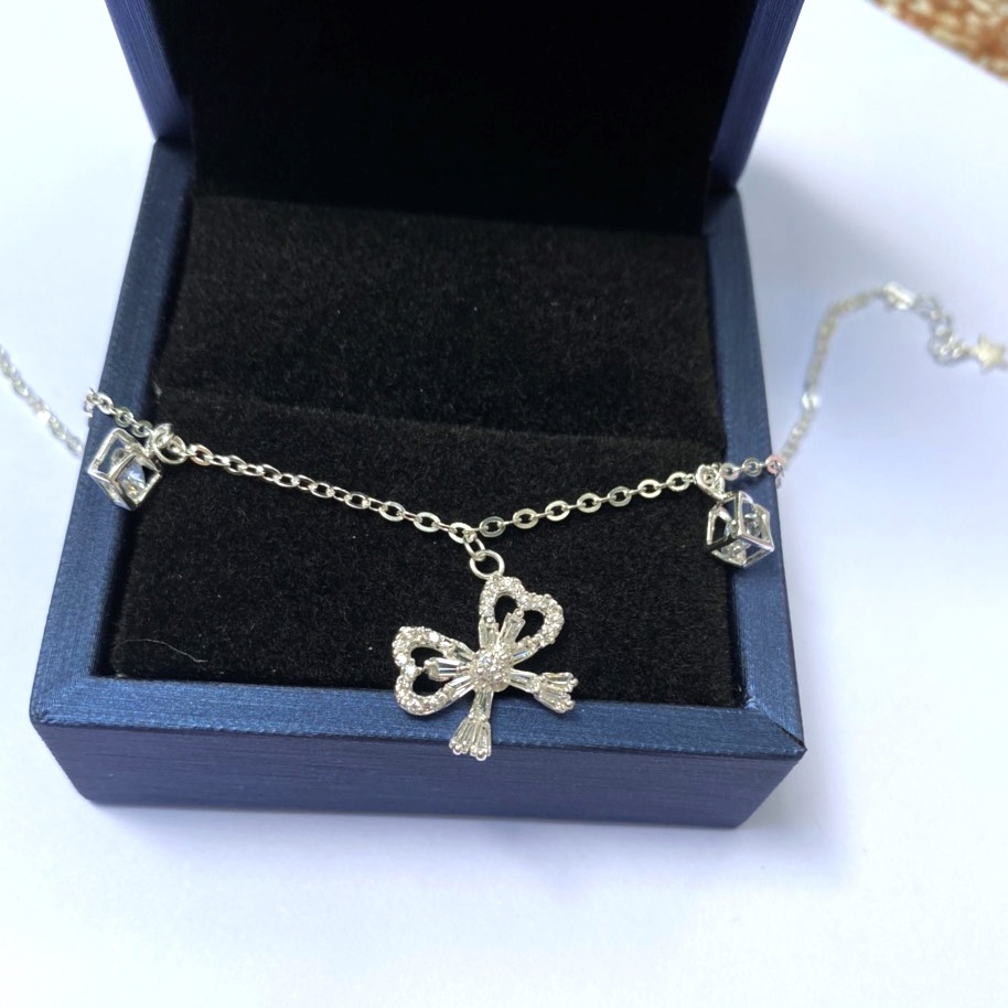 Lắc chân bạc ta hình lơ đính đá, trang sức nữ chuẩn bạc Evasilver sang trọng nữ tính