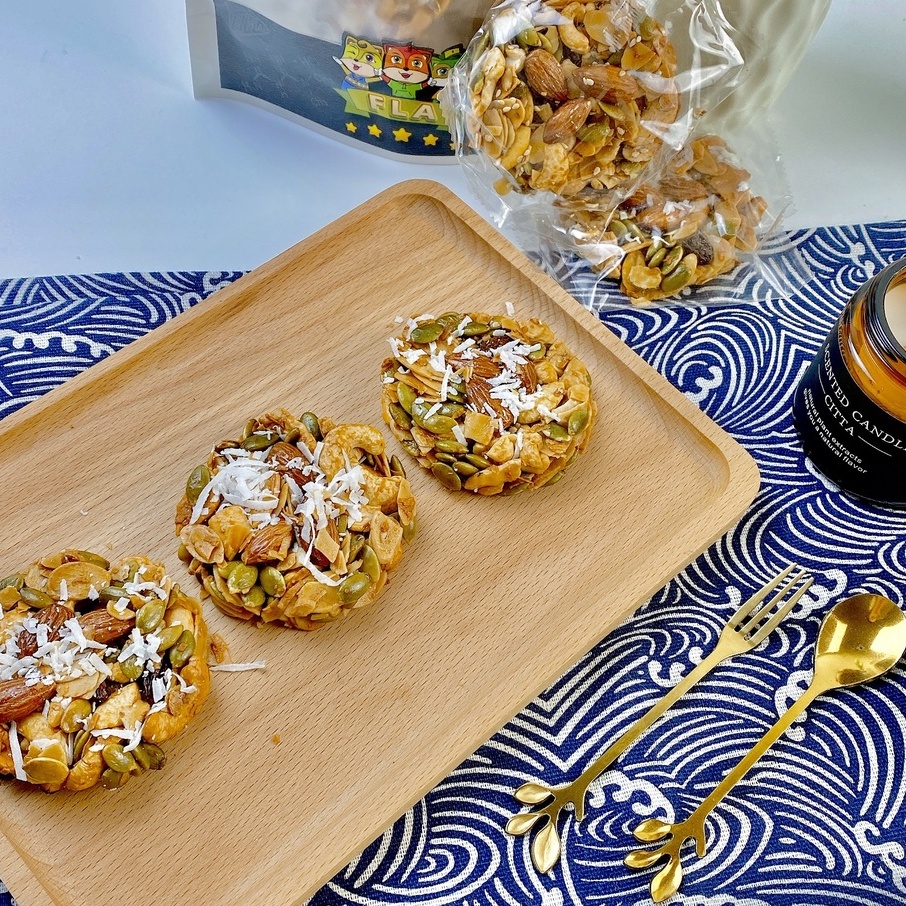 Bánh Granola ăn kiêng mix 7 loại hạt dinh dưỡng , bánh ngũ cốc ăn kiêng giảm cân không đường Dailyfood