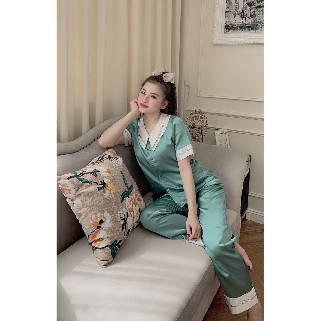 Set bộ pijama lụa tiểu thư cổ bèo viền chữ ký tay ngắn quần dài. | BigBuy360 - bigbuy360.vn
