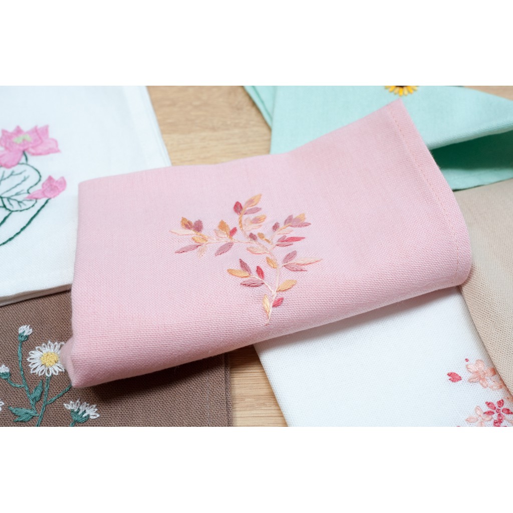 Bộ kit tập thêu khăn tay cho người mới bắt đầu - mẫu hoa lá Việt Nam (có bán khăn thêu sẵn)