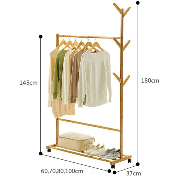 Kệ treo quần áo bằng gỗ tiện dụng