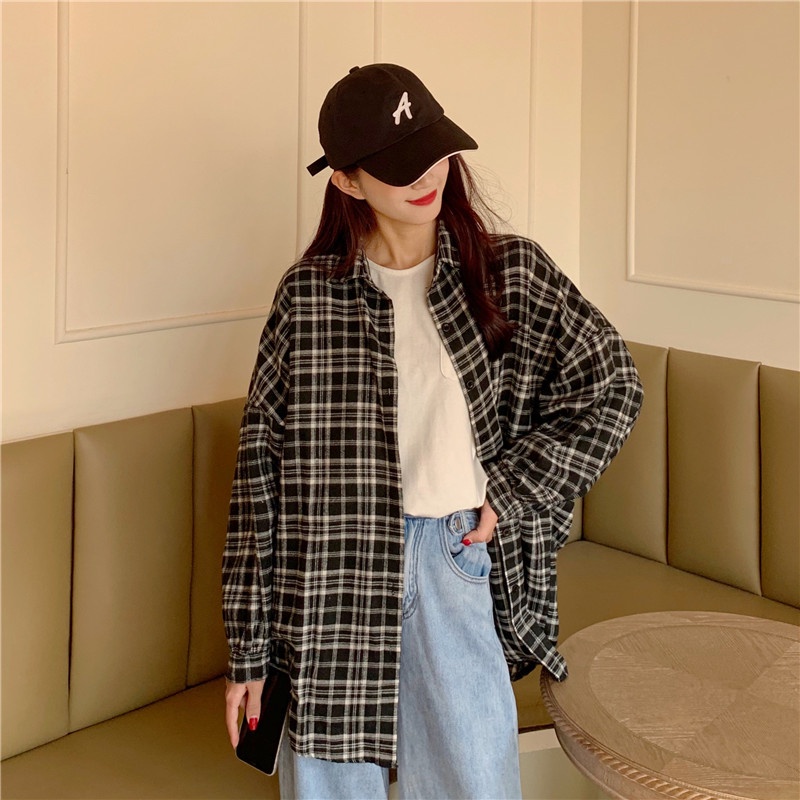 Áo sơ mi IELGY họa tiết kẻ ca rô tay dài dễ phối phong cách retro cho nữ