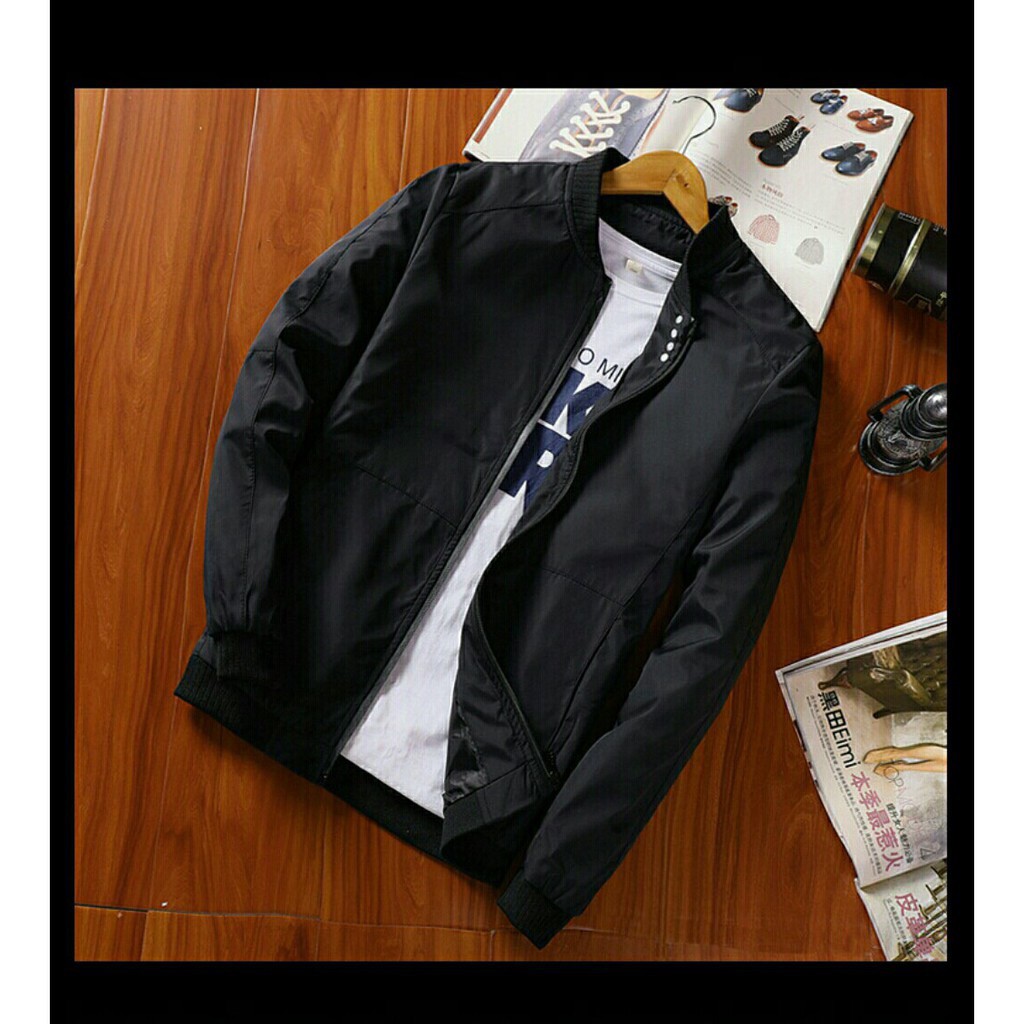 Áo Bomber Sơn Tùng màu đen - TT New