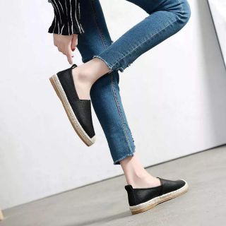 Giày lười đế cói