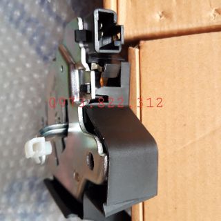 Cơ cấu khóa cốp Vios 08-13