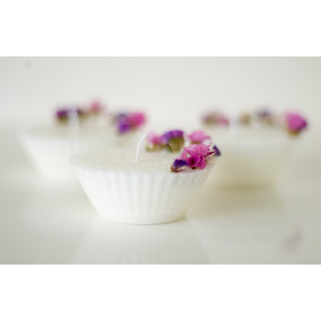 Bộ 3 sản phẩm nến thơm tealight. Nến hoa salem khô. Nến sáp ong hương hoa nhài, hương hoa lavender, hương hoa ngọc lan