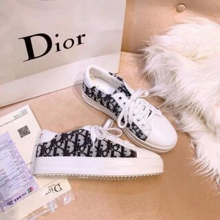 Giày thể thao in chữ dior mở