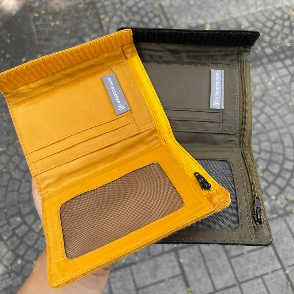 Ví Eagle Creek RFID International Tri-Fold