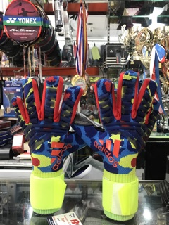 Găng Tay Thủ Môn Adidas Predator pro