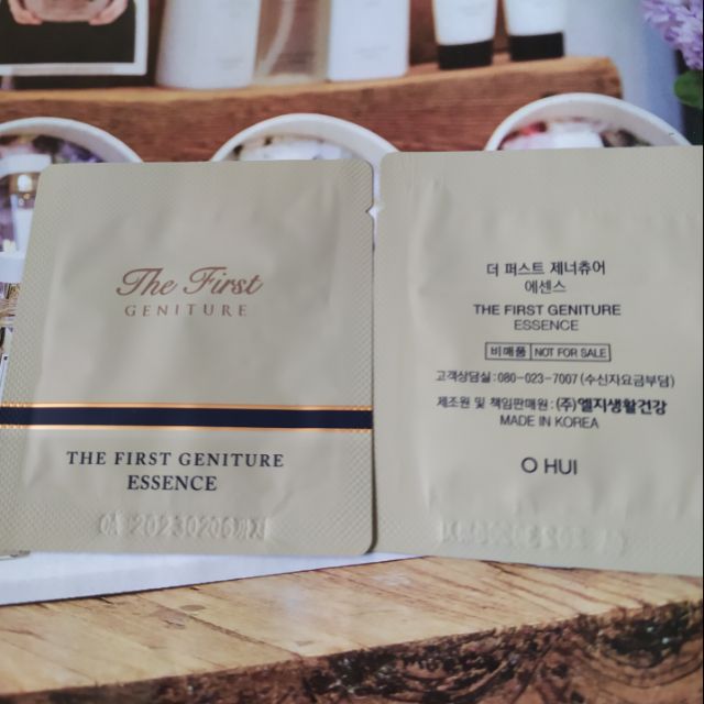 [mới 2023] tinh dầu phục hồi tái tạo da Ohui The first Essence 1ml