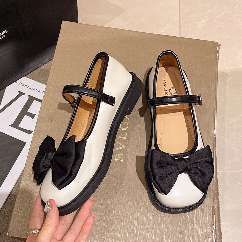 Giày búp bê nữ đính nơ vải đế bệt phối quai cài chất da mềm êm chân mã K5