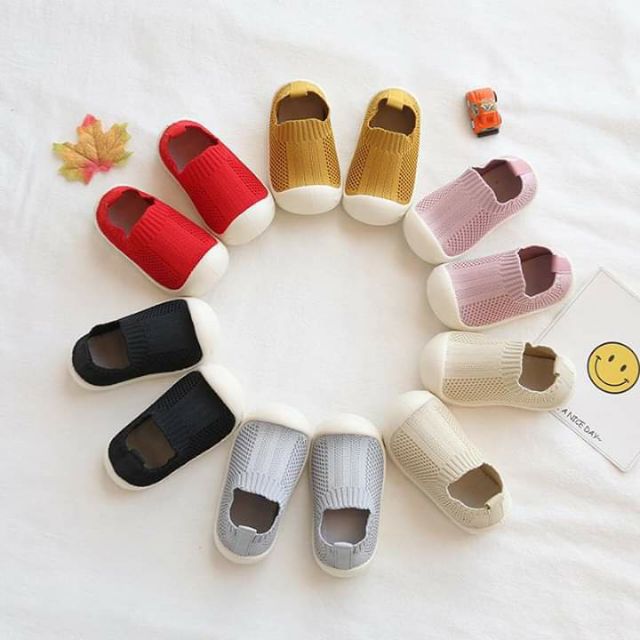 Giày bún len dệt kim cổ chun cho bé