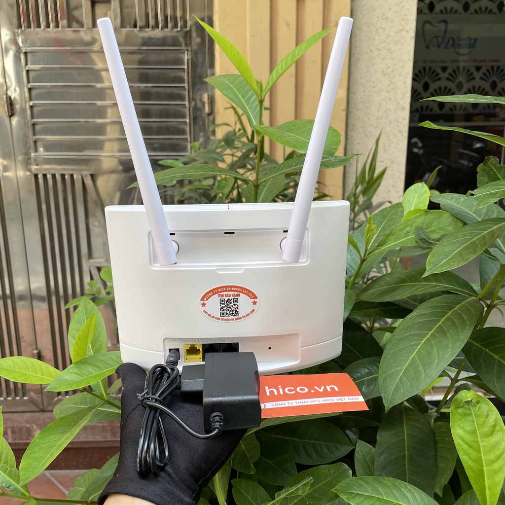 Bộ phát wifi từ sim 4G CPE 101 tốc độ 300Mb có cổng WAN/LAN, hỗ trợ 32 thiết bị , dùng cho gia đình, xe khách, Camera