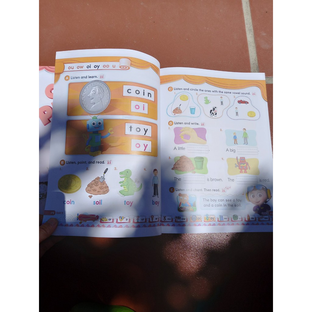 Bộ Oxford Phonics world: level 5 có MP4,MP3