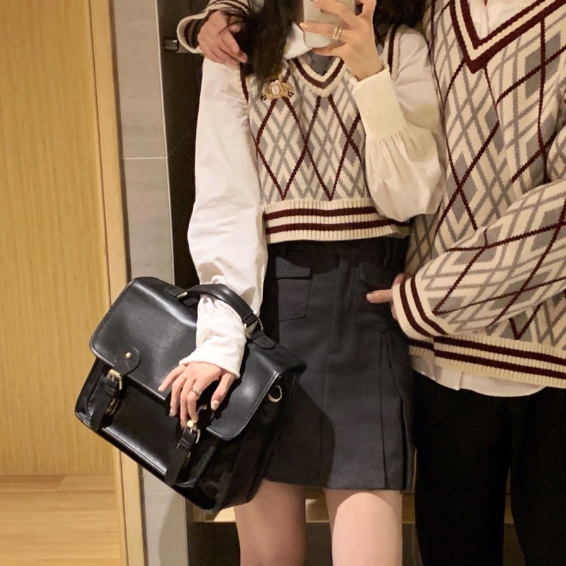 Áo gile len cộc tay dáng croptop thêu gấu cực xinh
