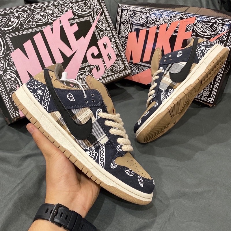 Giày JD low sb travis scott hàng 1:1 chất lượng ( full phụ kiện + freeship )