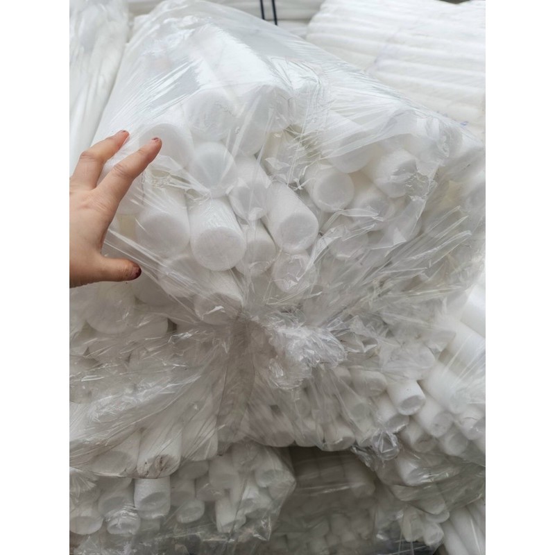 Sỉ cây xốp cắm hoa dk 4cm, 5cm , dài 1 mét
