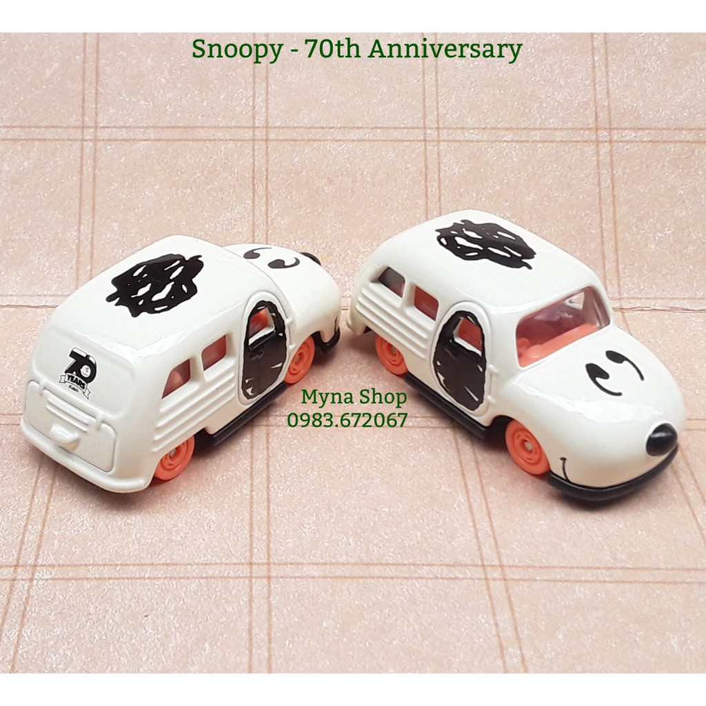 Xe mô hình tĩnh tomica disney - Snoopy Peanuts - 70th Anniversary - xe kỉ niệm 70 năm.