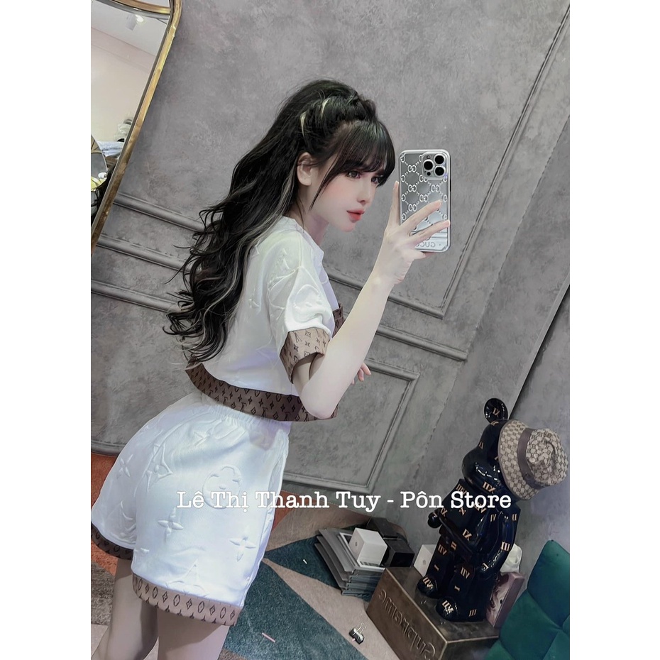 Set bộ đồ nữ croptop mix quần ống rộng in họa tiết dập nổi phối viền siêu xinh, năng động dành cho các nàng đi chơi