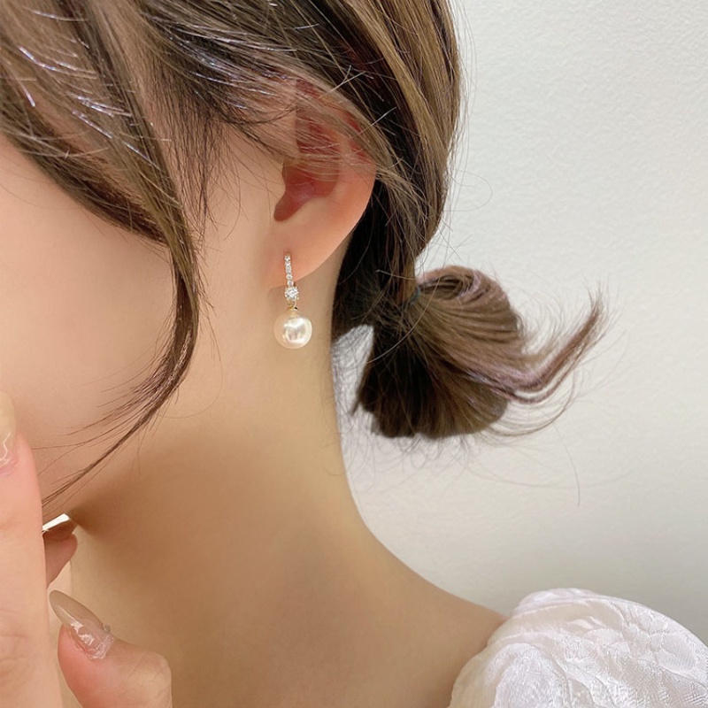 (MớI) Bông Tai ĐíNh NgọC Trai Giả Sang TrọNg