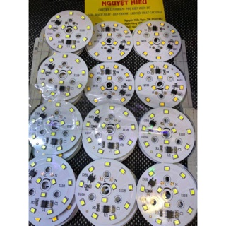 - led miếng tròn 220v-6w.