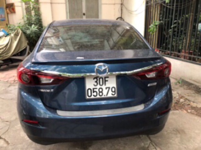 Ốp cốp sau Mazda 3 sedan