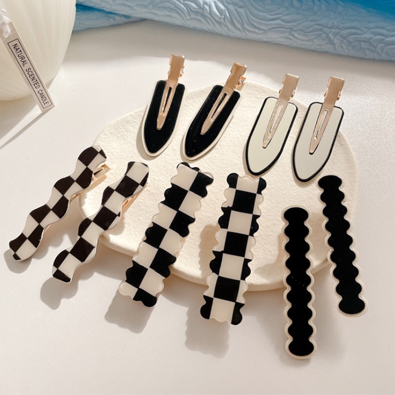 Kẹp Tóc Hình Vuông Màu Trắng Đen Phong Cách Hàn Quốc Dễ Thương