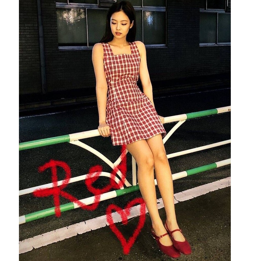 Đầm Kẻ sọc vintage phong cách blackpink Jennie sành điệu | BigBuy360 - bigbuy360.vn
