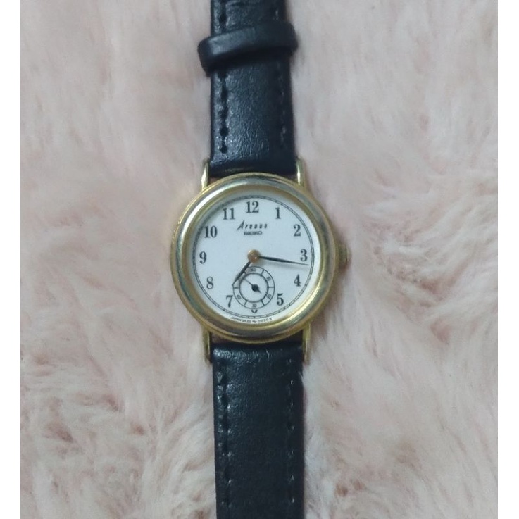 Đồng hồ nữ hiệu Seiko