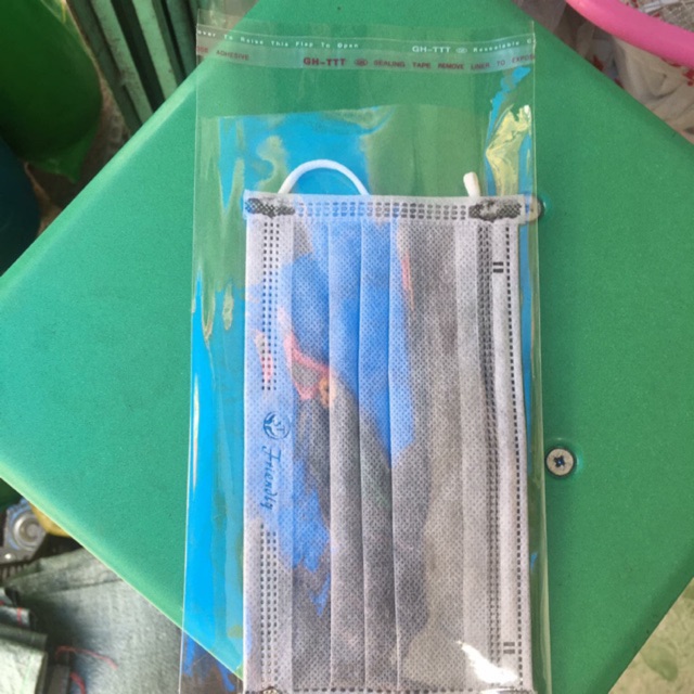 1kg túi dán đựng bịt mặt size 12x20 cm đựng 10 cái ktrang