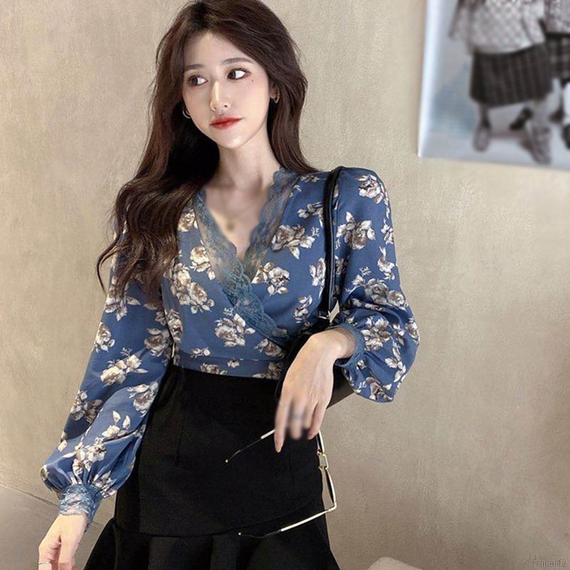 Áo Croptop Tay Dài Cổ Chữ V Phối Ren Thiết Kế In Hoa Phong Cách Quyến Rũ