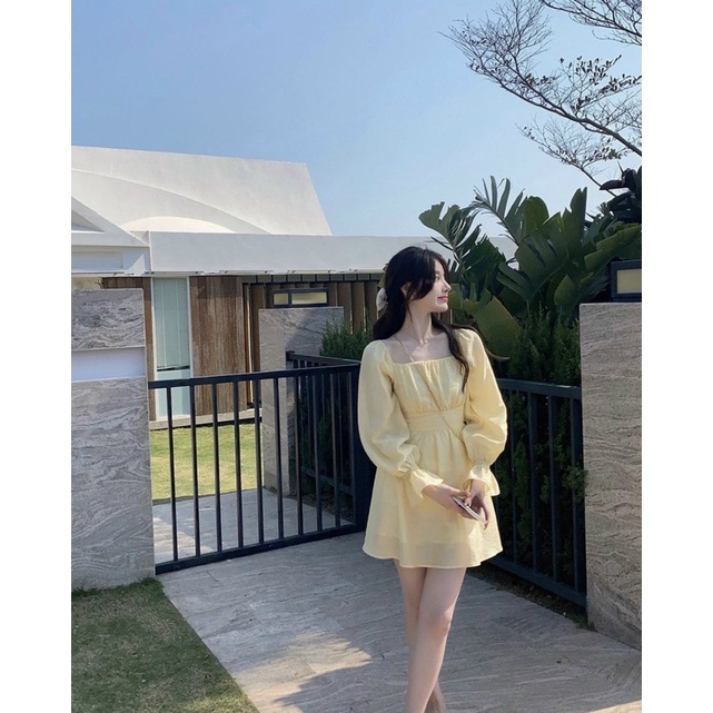 Đầm voan tơ cổ vuông thắt nơ lưng tay bo loe