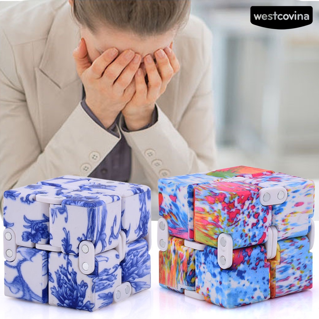 Khối Rubik Vô Cực Nhiều Màu Sắc Giúp Giảm Căng Thẳng