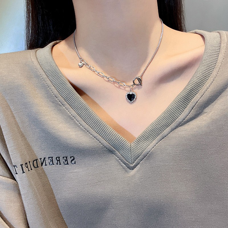 Vòng cổ nữ dây chuyền nữ cá tính nhẹ nhàng đơn giản trái tim màu đen V73