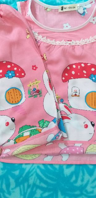 Bộ tone bé gái từ  bông chân sise:6   từ 16 đến 19 kg